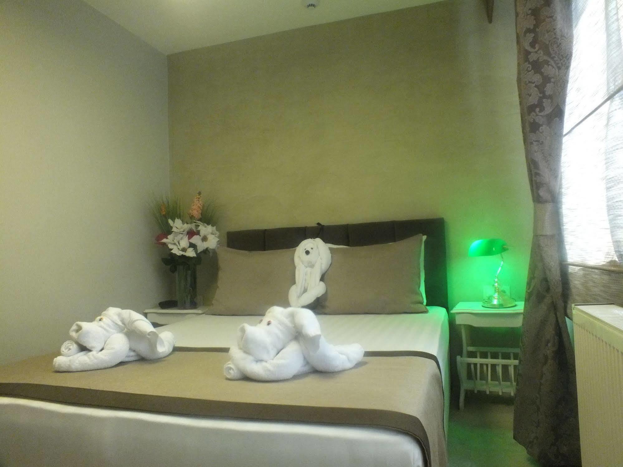 Emirtimes Kadikoey Hotel 2*