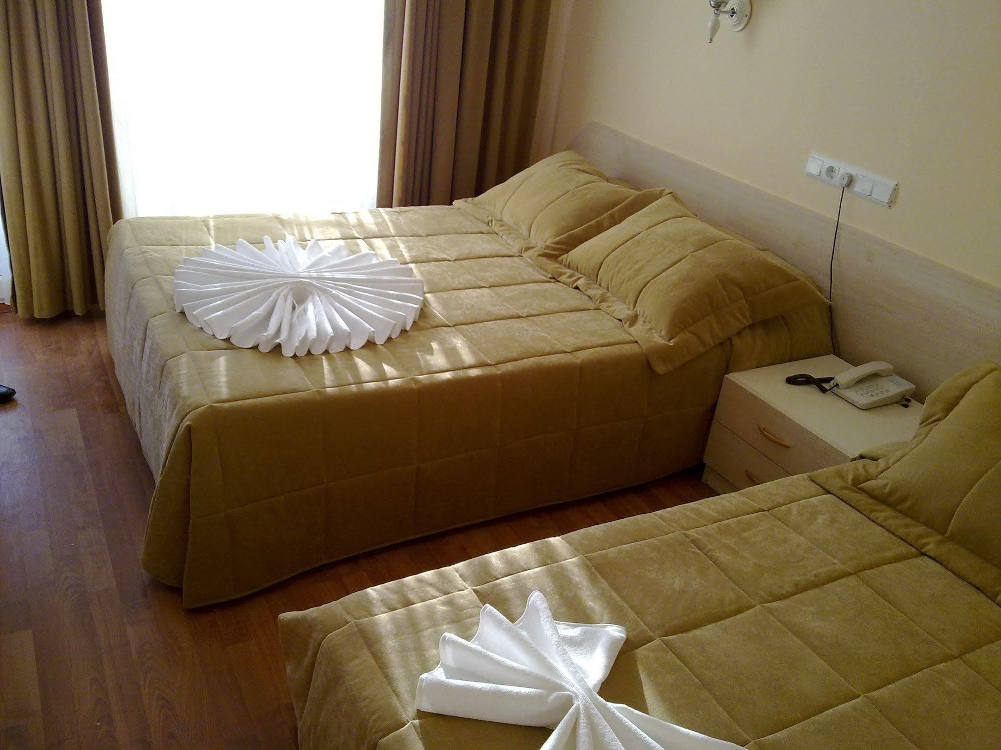 Hotel Egeria Park 3*