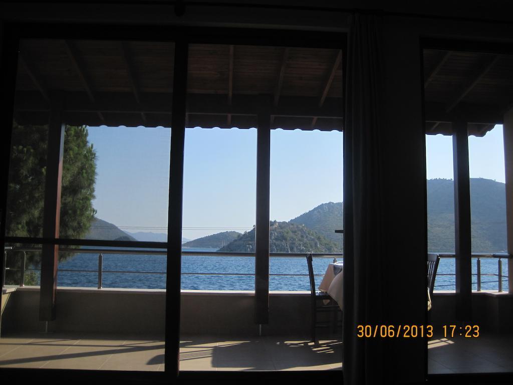 Oezguer Apart Bozburun