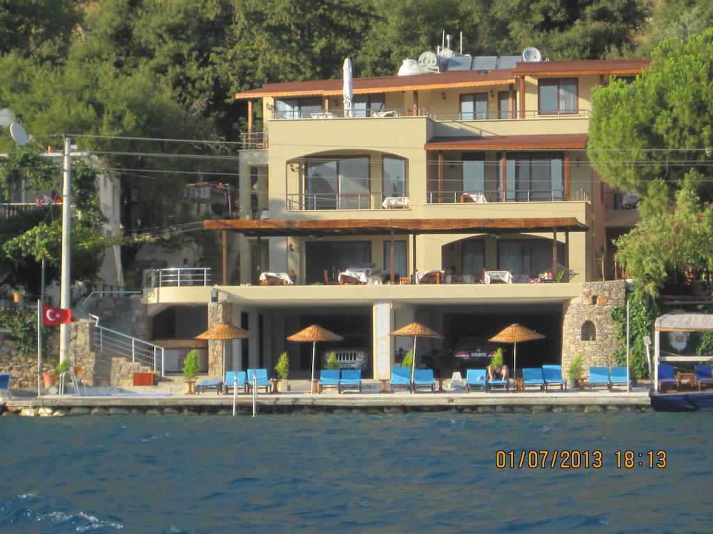 Oezguer Apart Aparthotel Bozburun