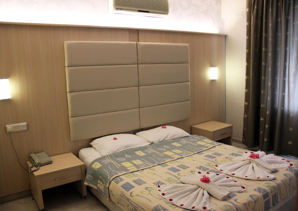 Oz-can Hotel 3*
