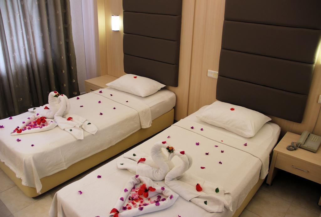 Oz-can Hotel 3*