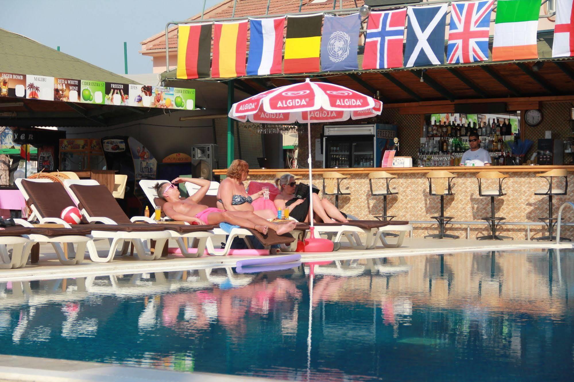 Club Dorado 3*