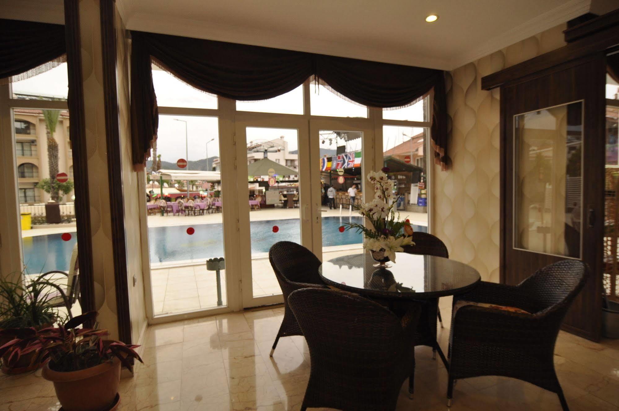 Club Dorado 3*