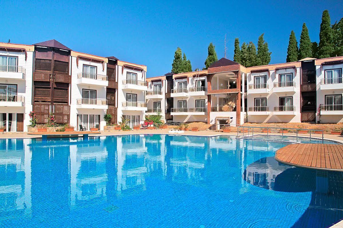 Risa Hotel