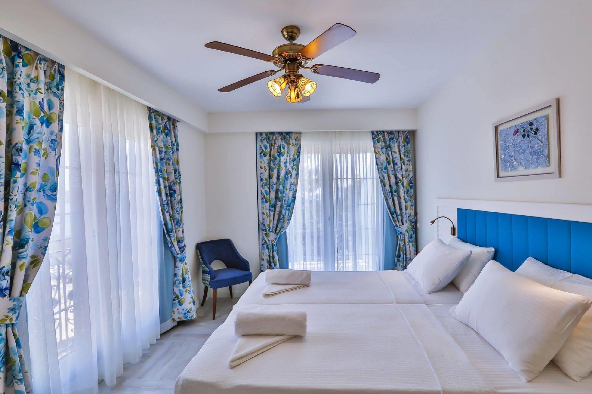 Hotel Livia 3*
