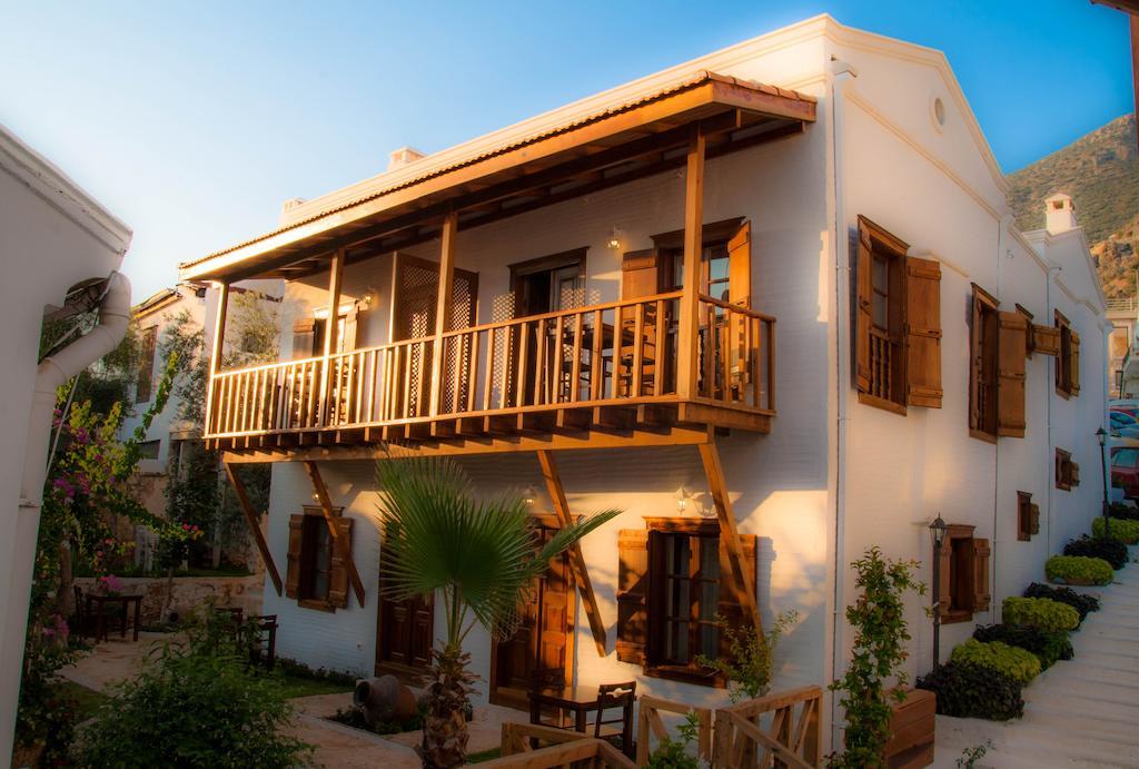 Courtyard Hotel