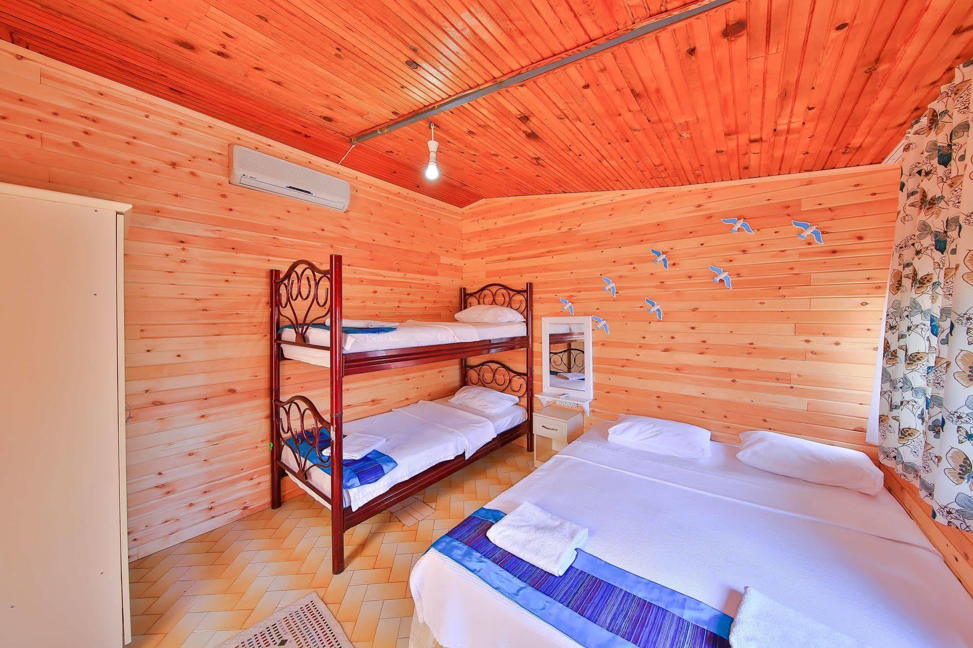 Hostel Ates *
