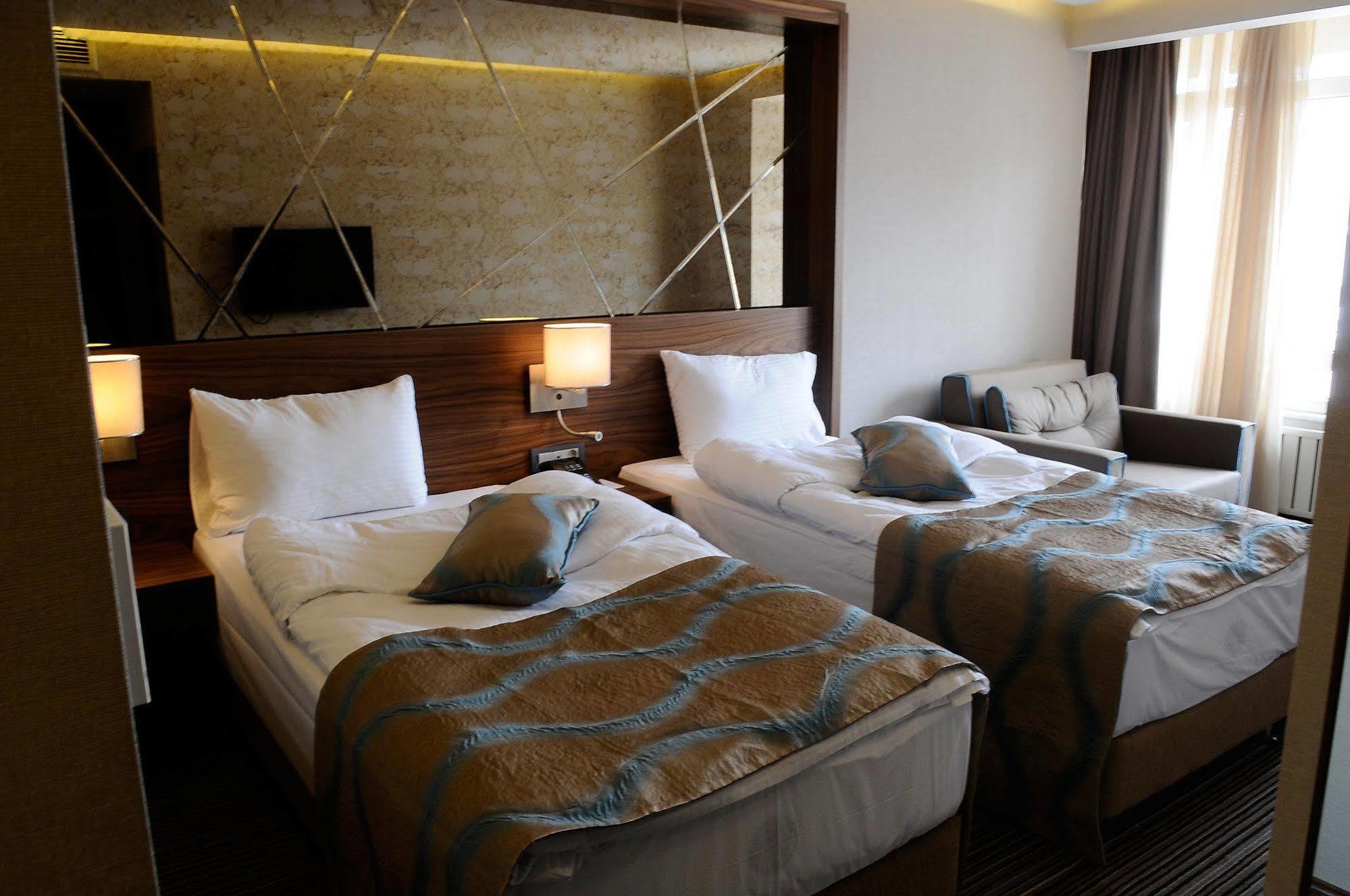 Artur Hotel