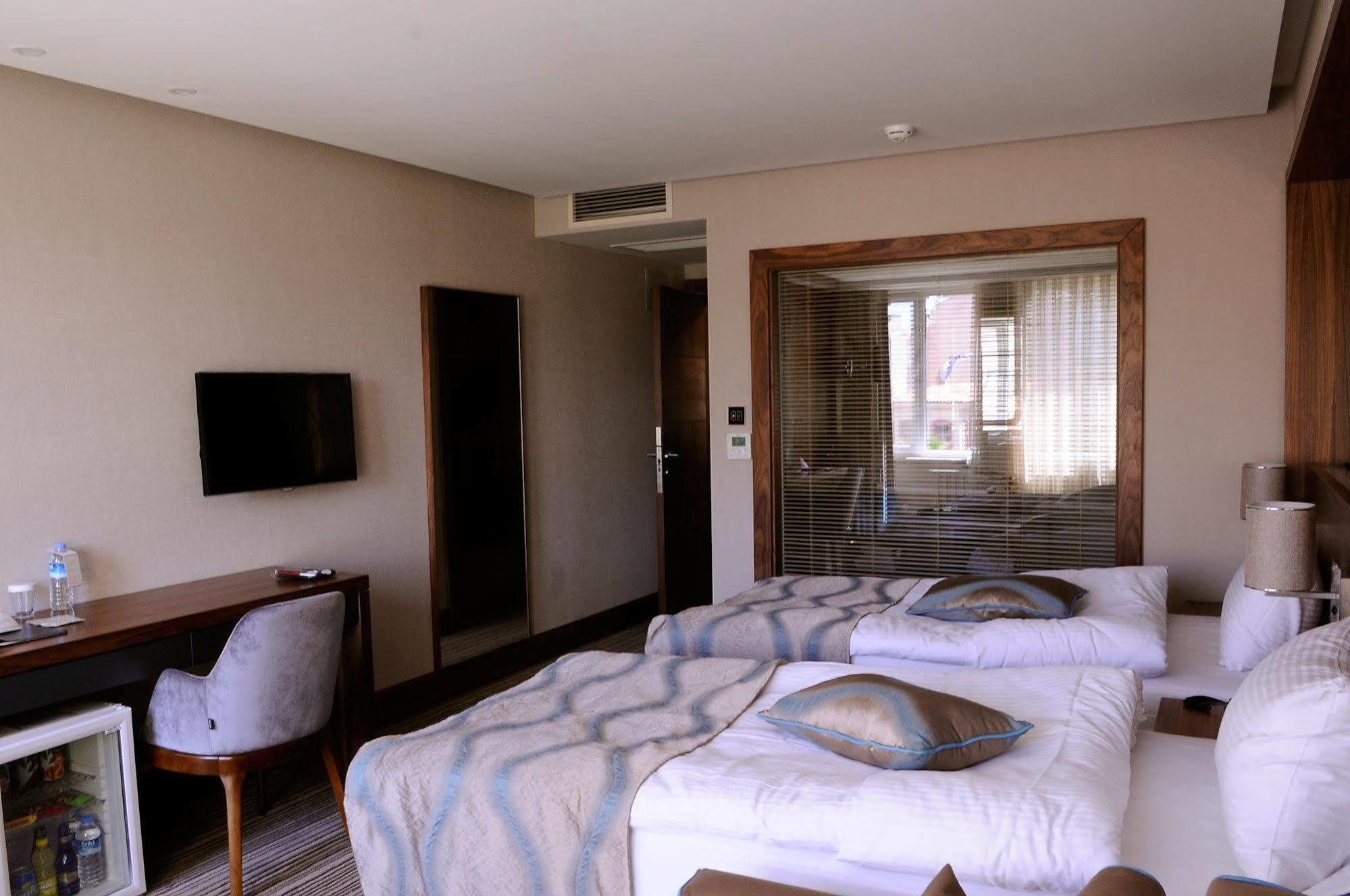 Hotel Artur 3*