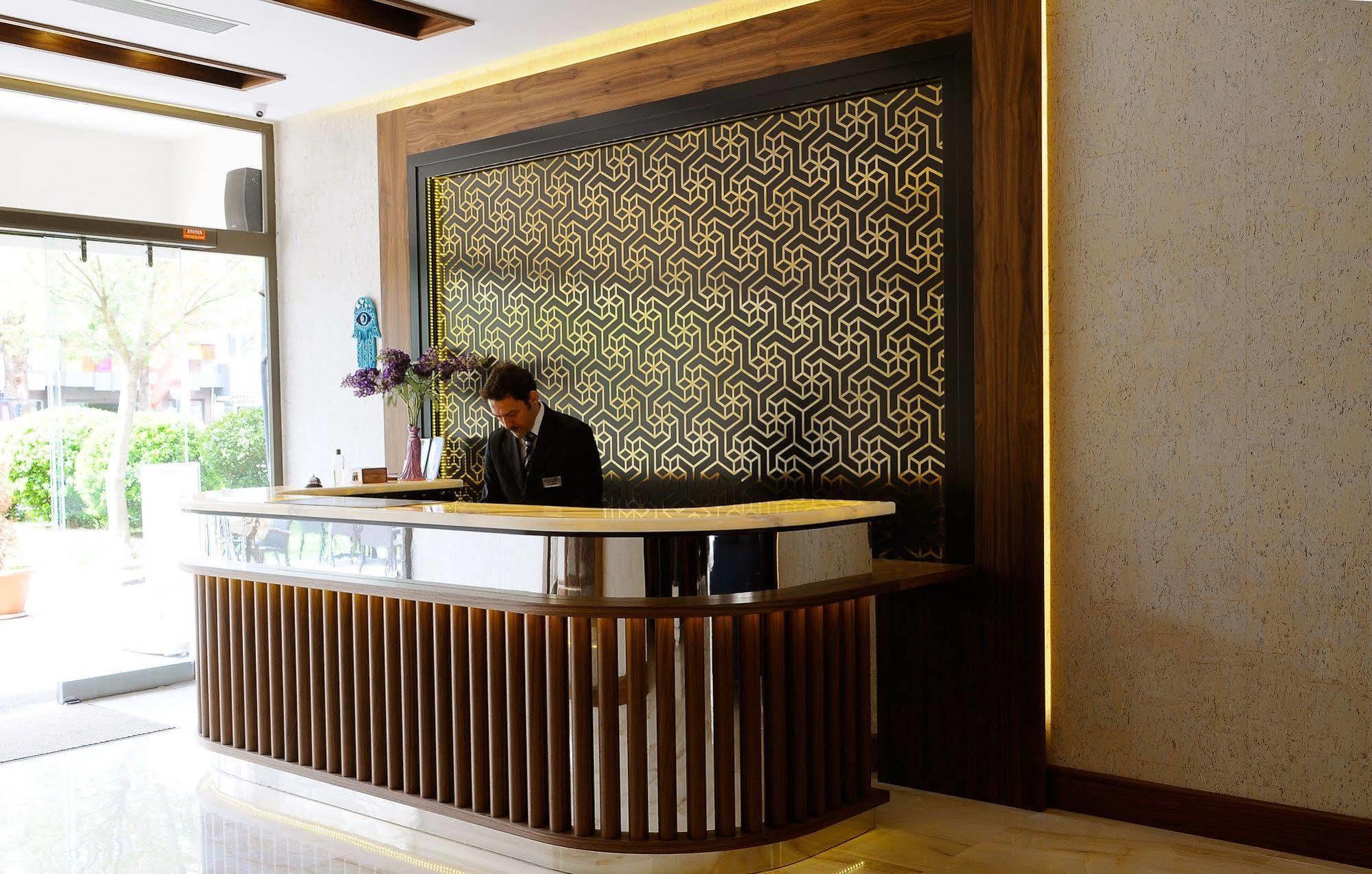 Artur Hotel 3*