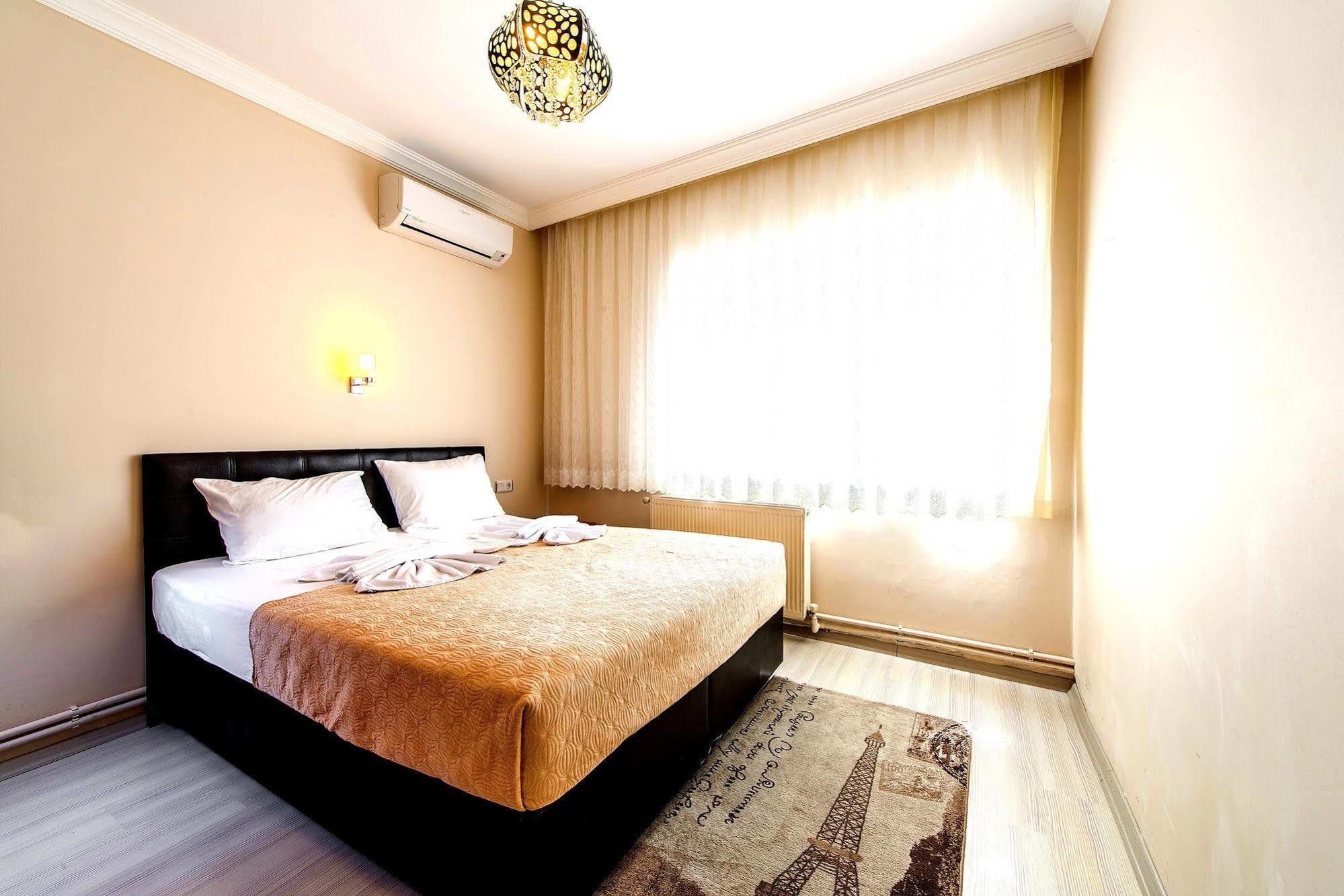 Efe Apartment