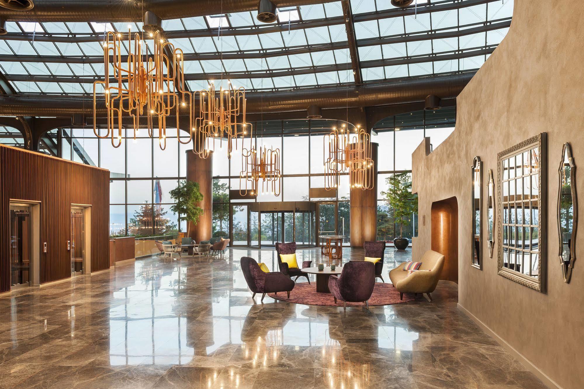 Hotel Tasigo 5*
