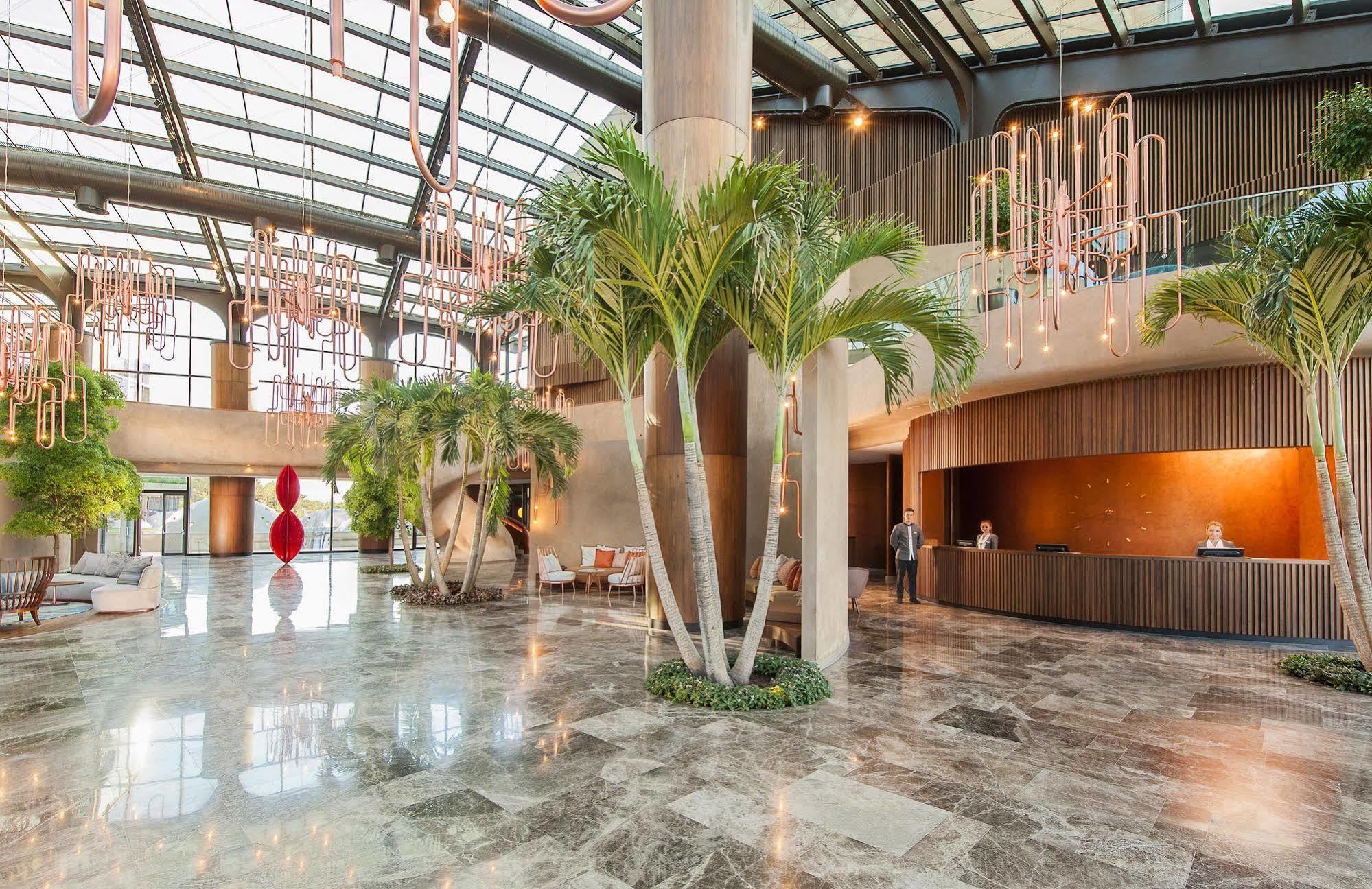 Tasigo Hotel