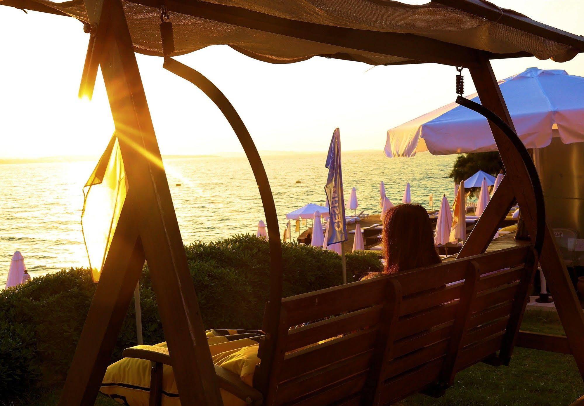 Ceshme Hotel 3*