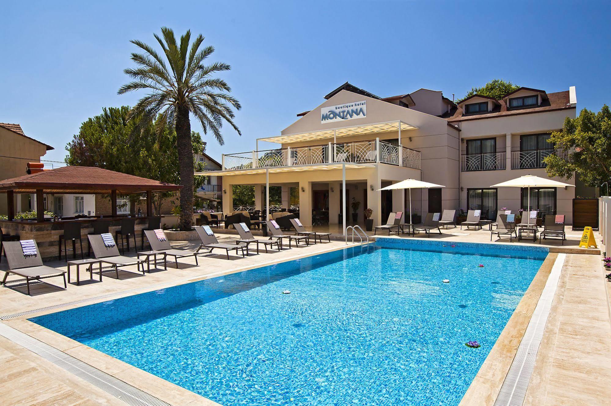 Montana Hotel 3*