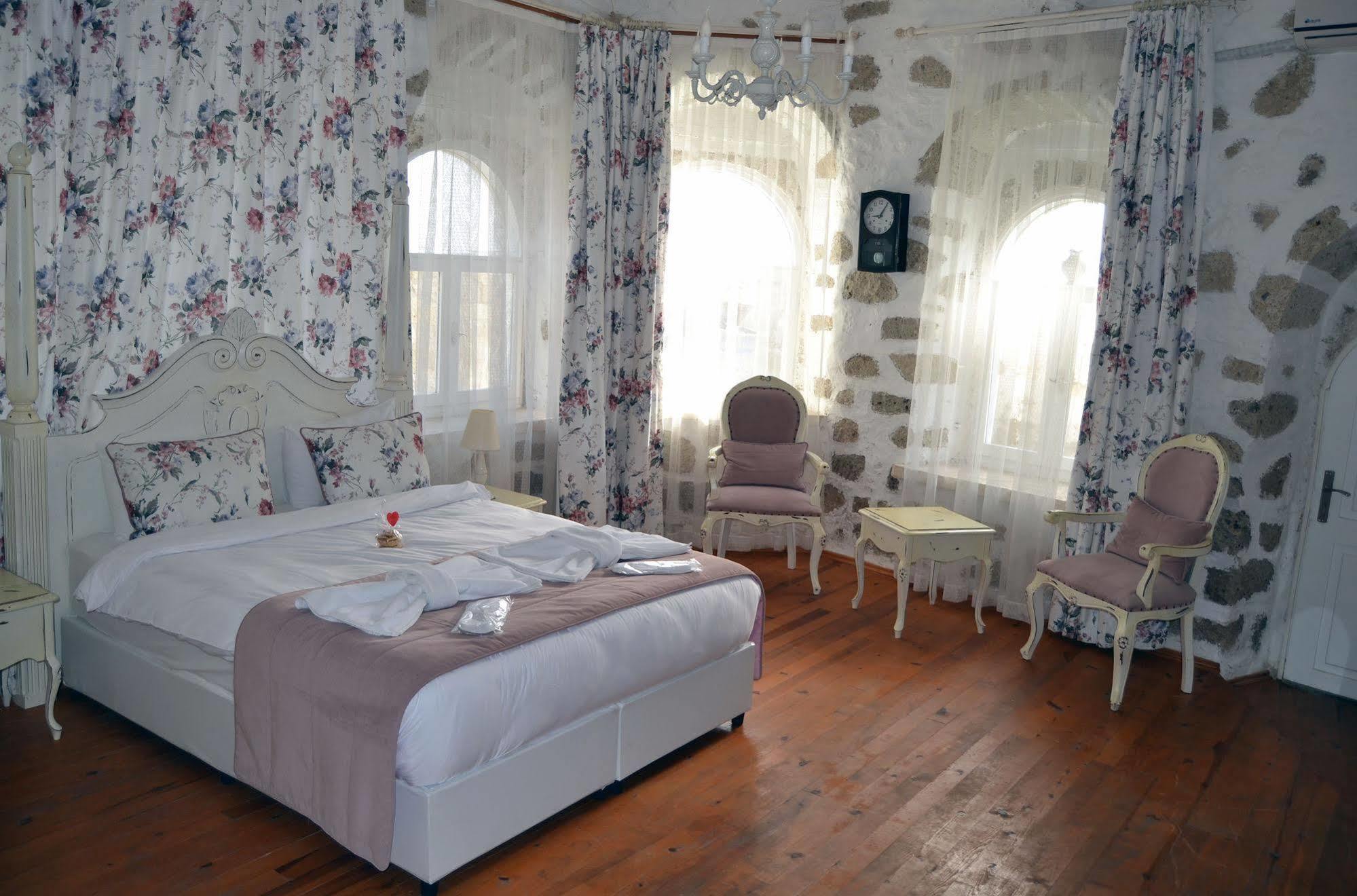 Hotel Sari Gelin