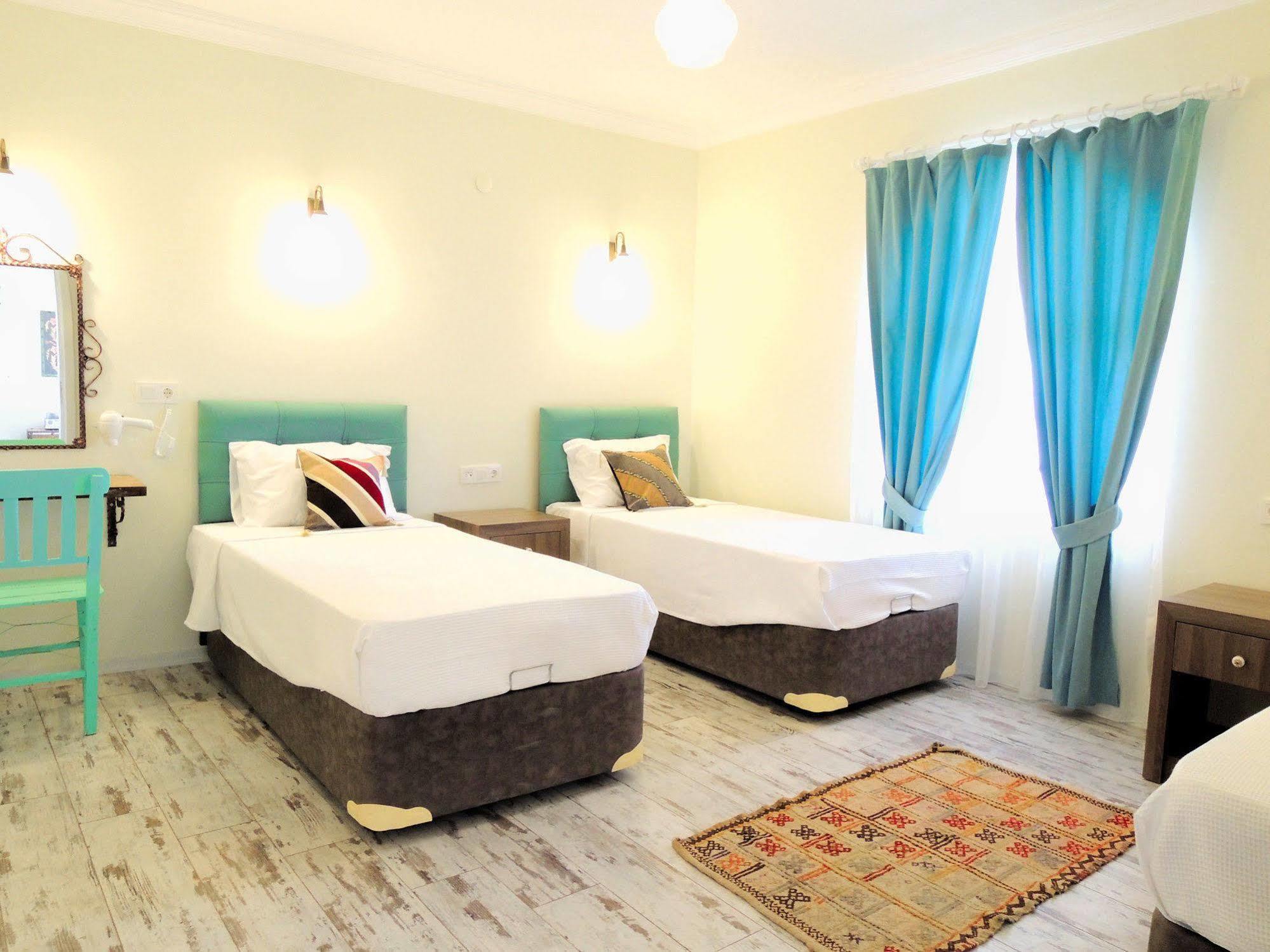 Dreams Bed & Breakfast 2*