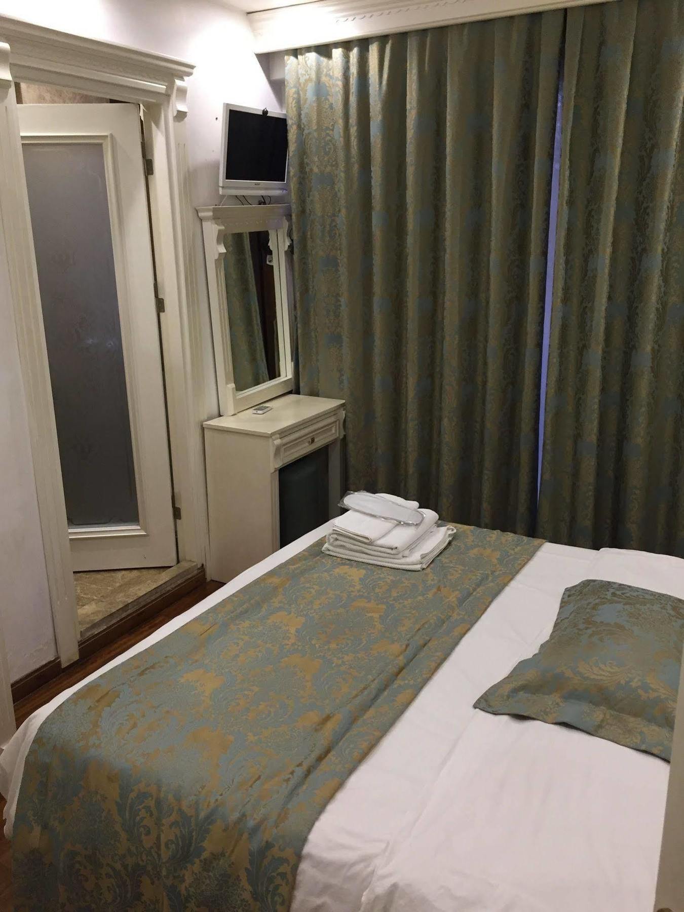 Hotel La Petite Maison Istanbul
