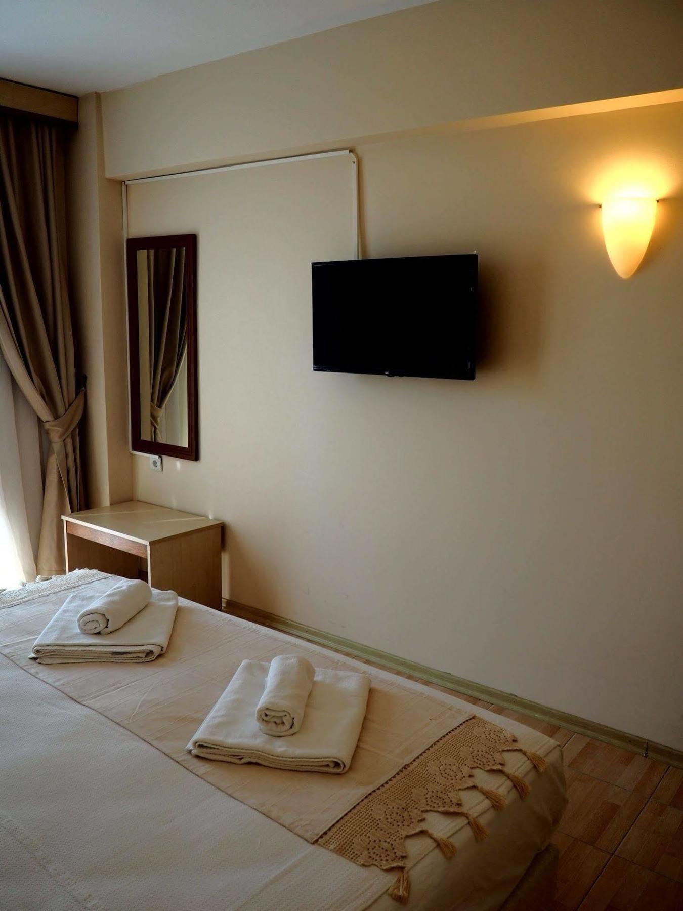 Atlas Hotel Cesme