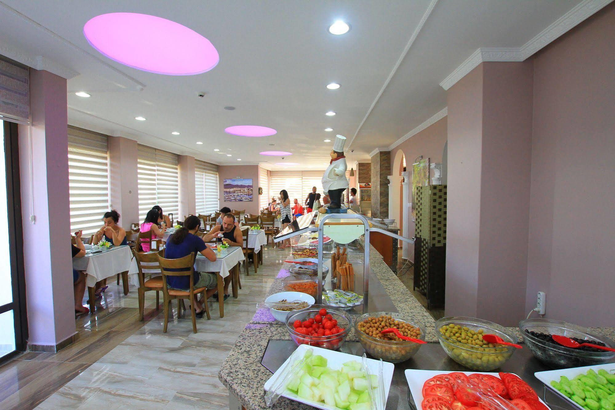 Rosy Marmaris
