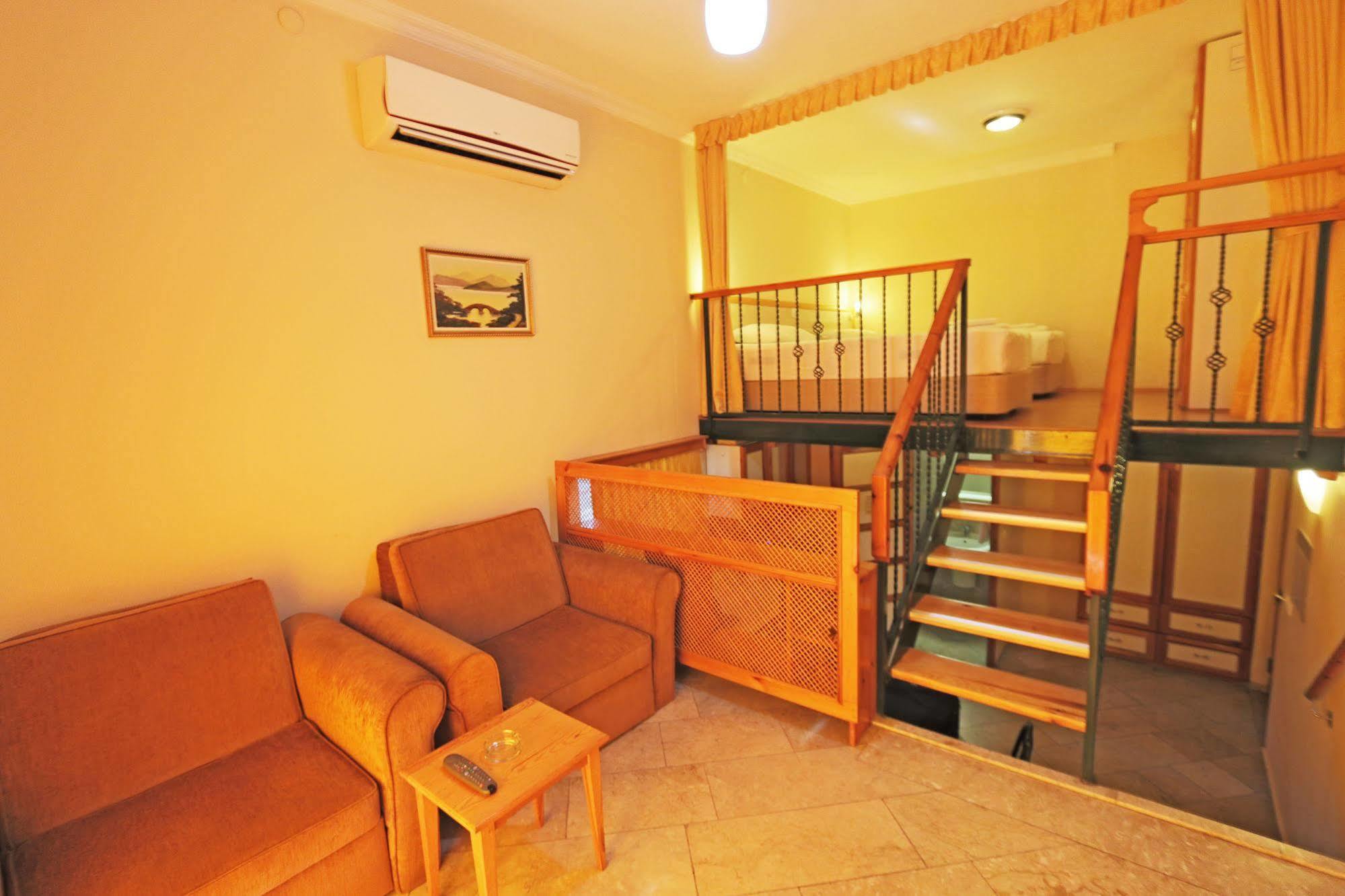 House 3*