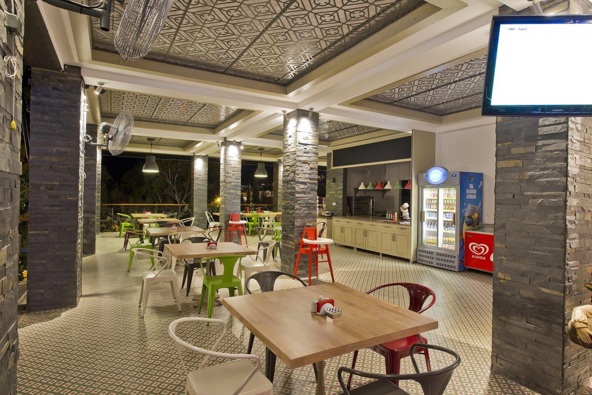 Samira Exclusive & Hotel 3*