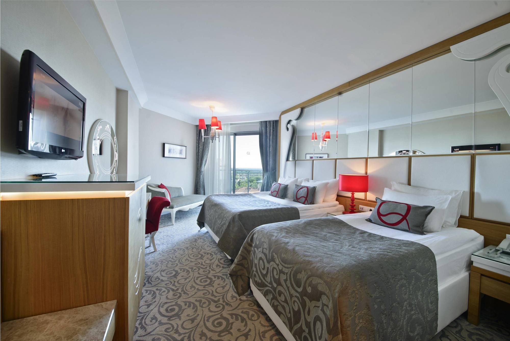Hotel Q Premium