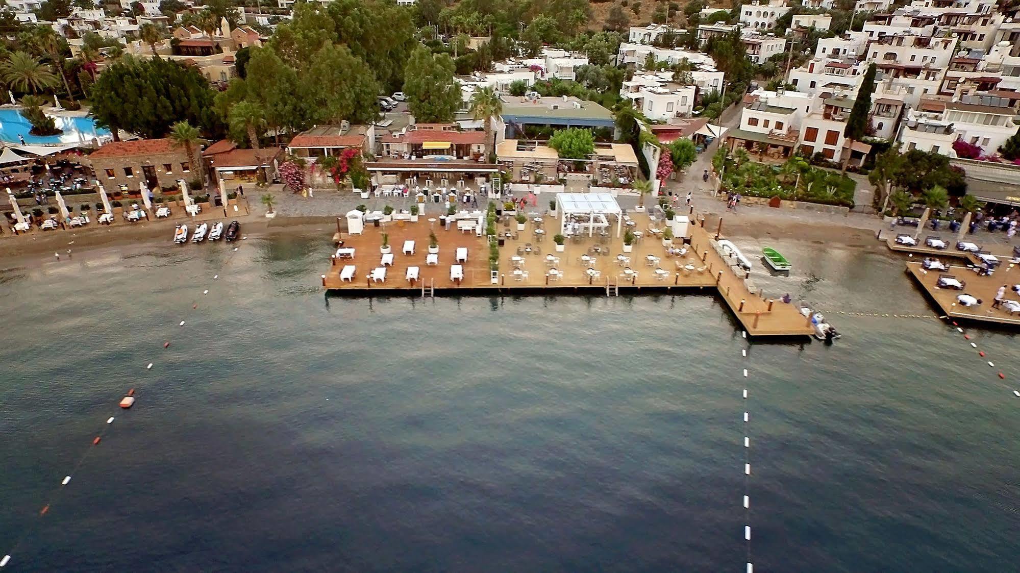 Mavi Turkbuku Hotel