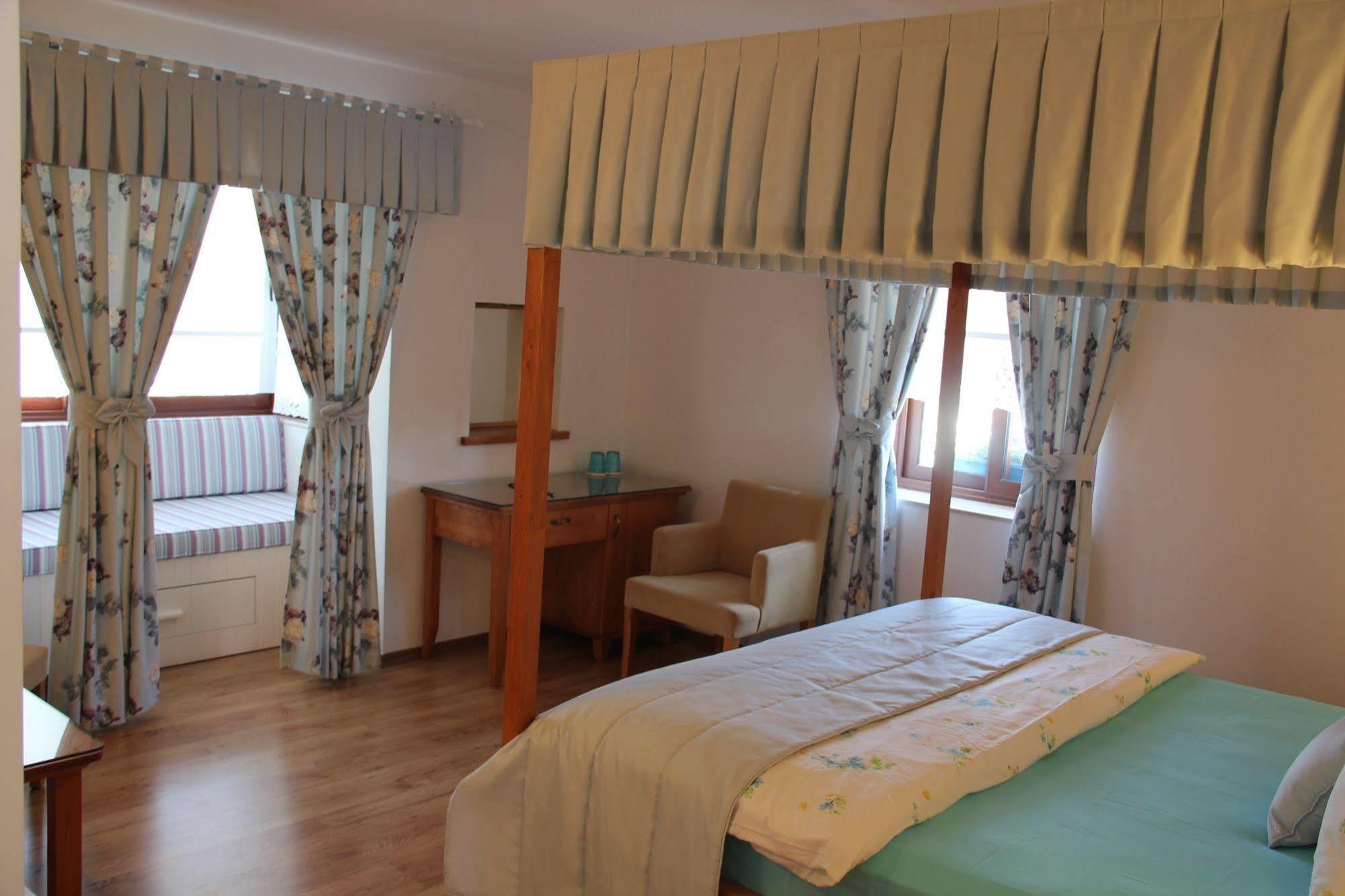Leylak 4* Alacati