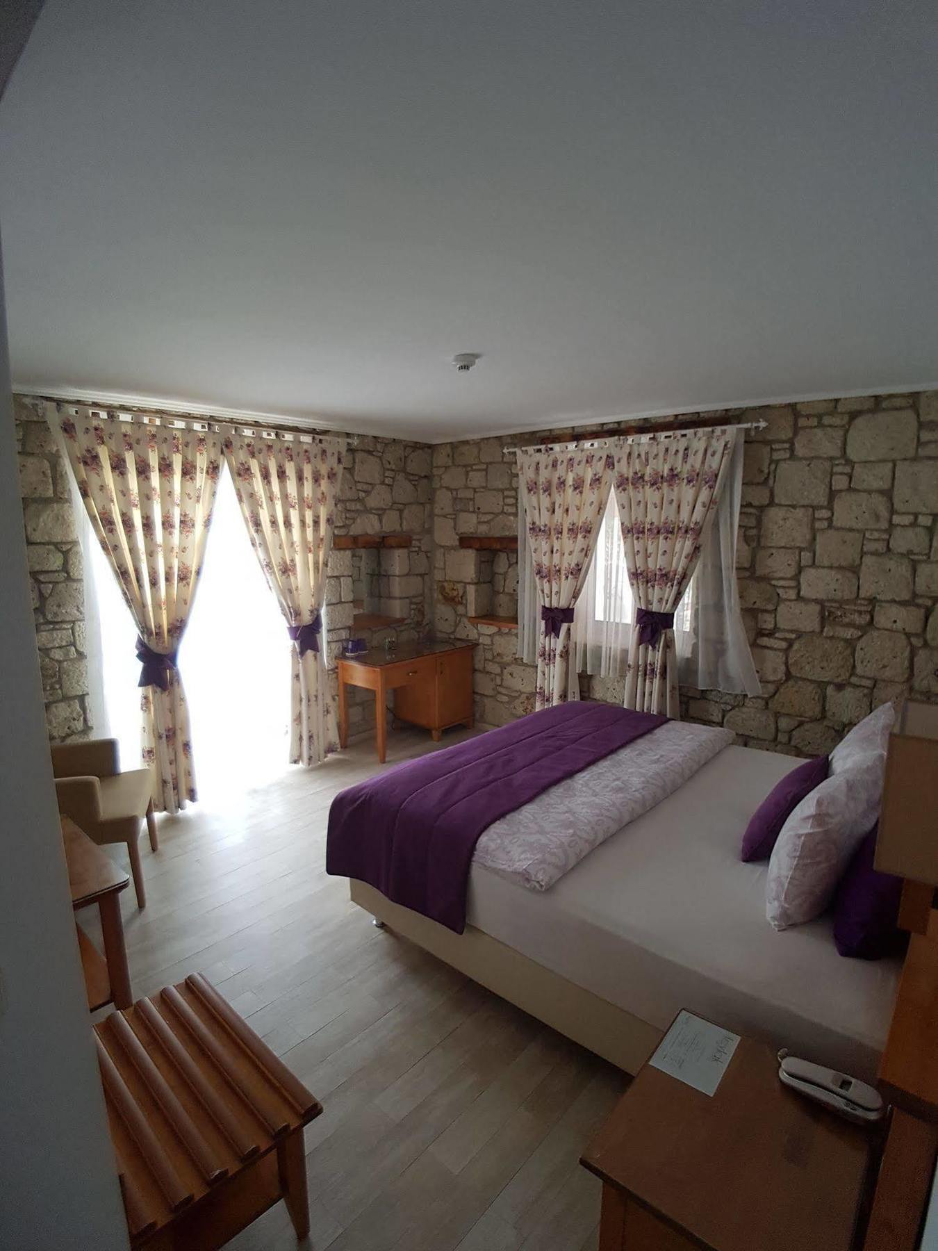 Leylak Hotel