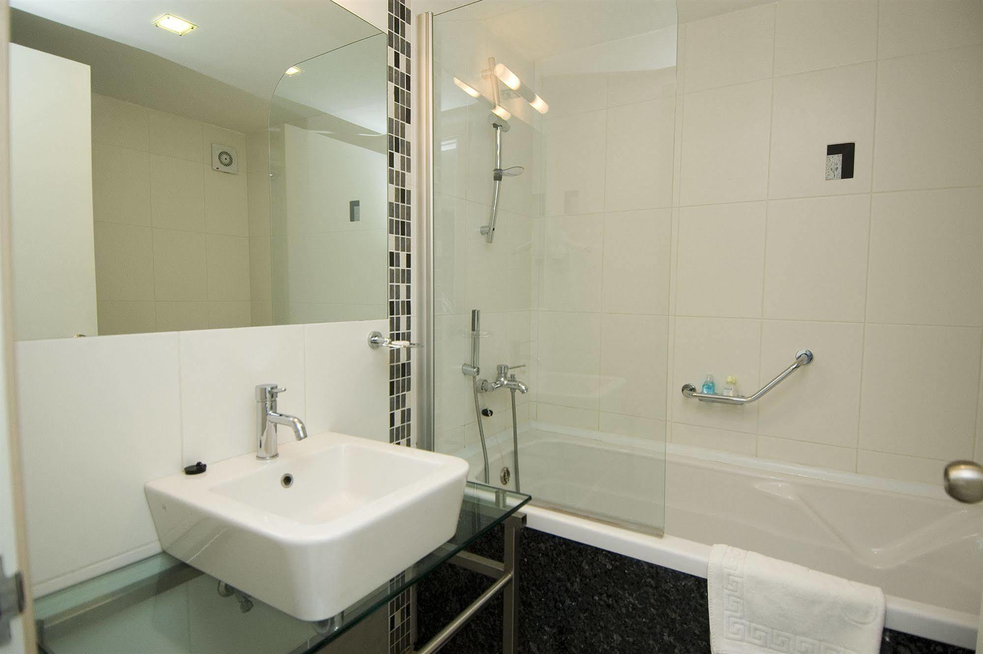 Hotel Delta 3*