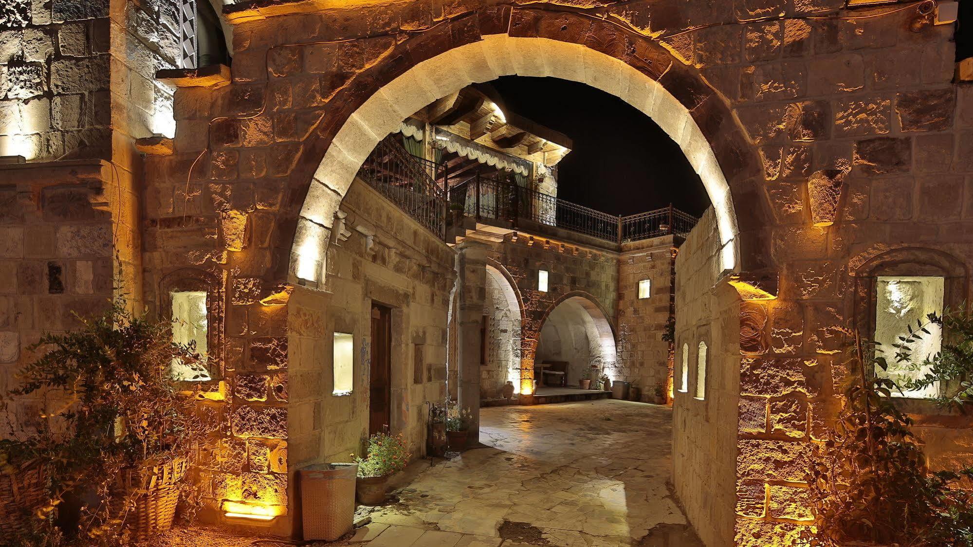 Hotel Panoramic Cave 2*