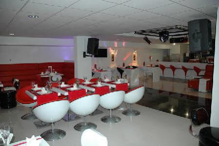 Aparthotel Whispering Sands