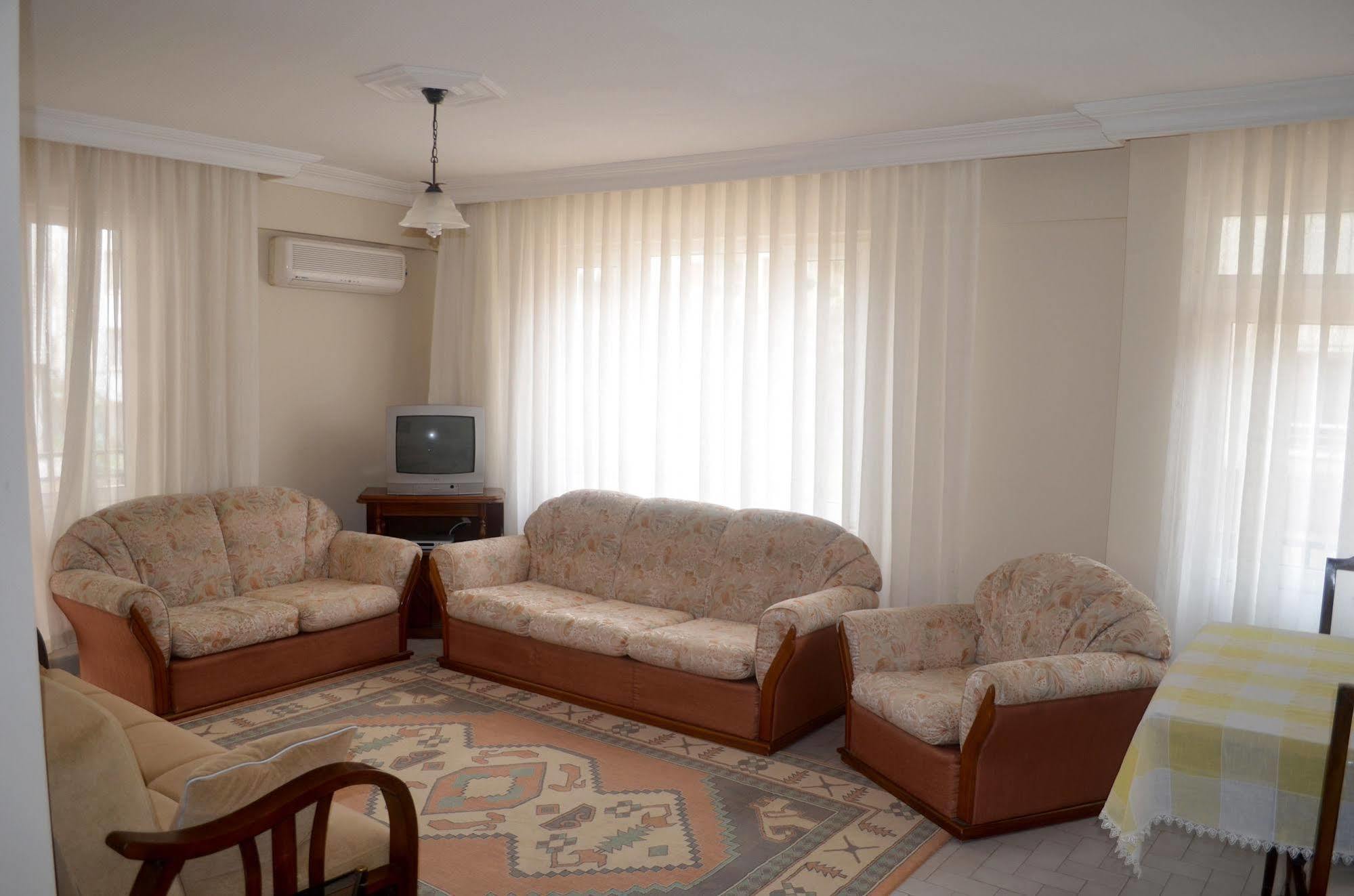 Aparthotel Yade 2*