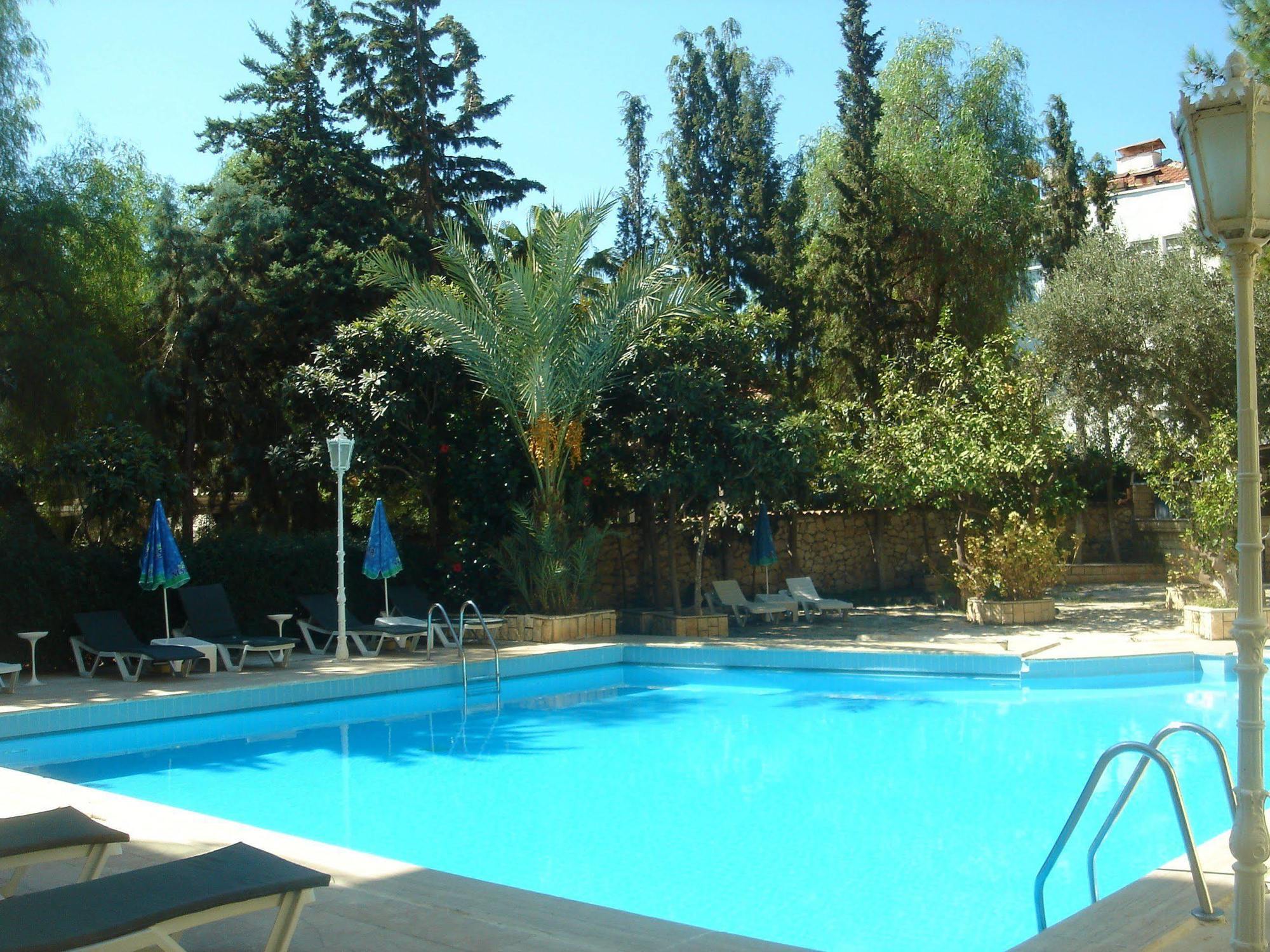 Hotel Ekici 3*