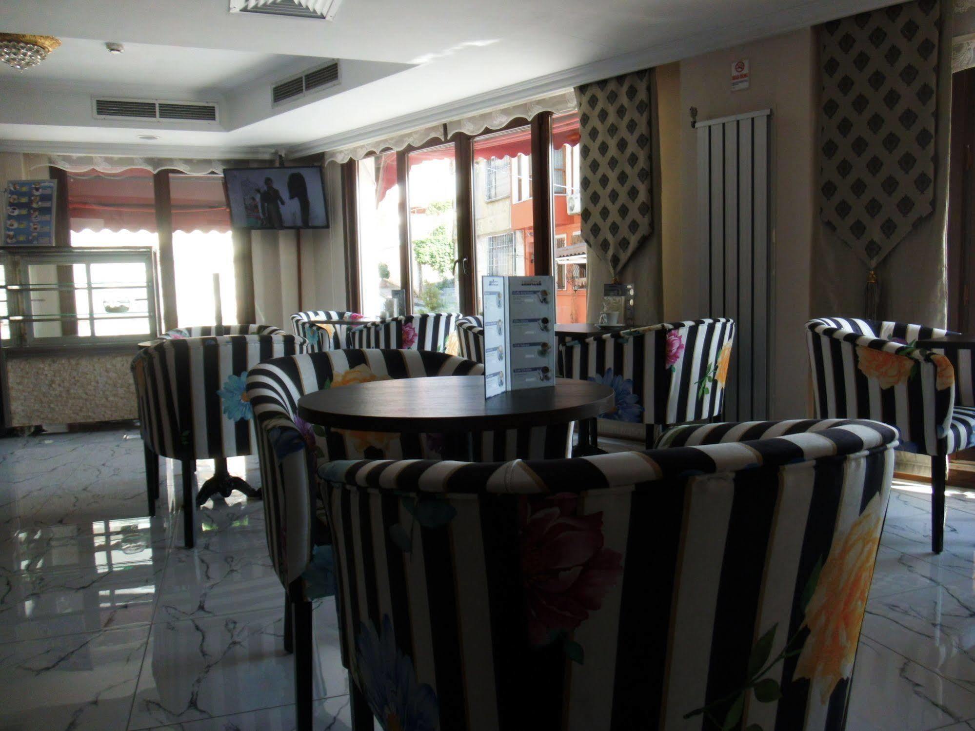 Hotel Daphne 4*
