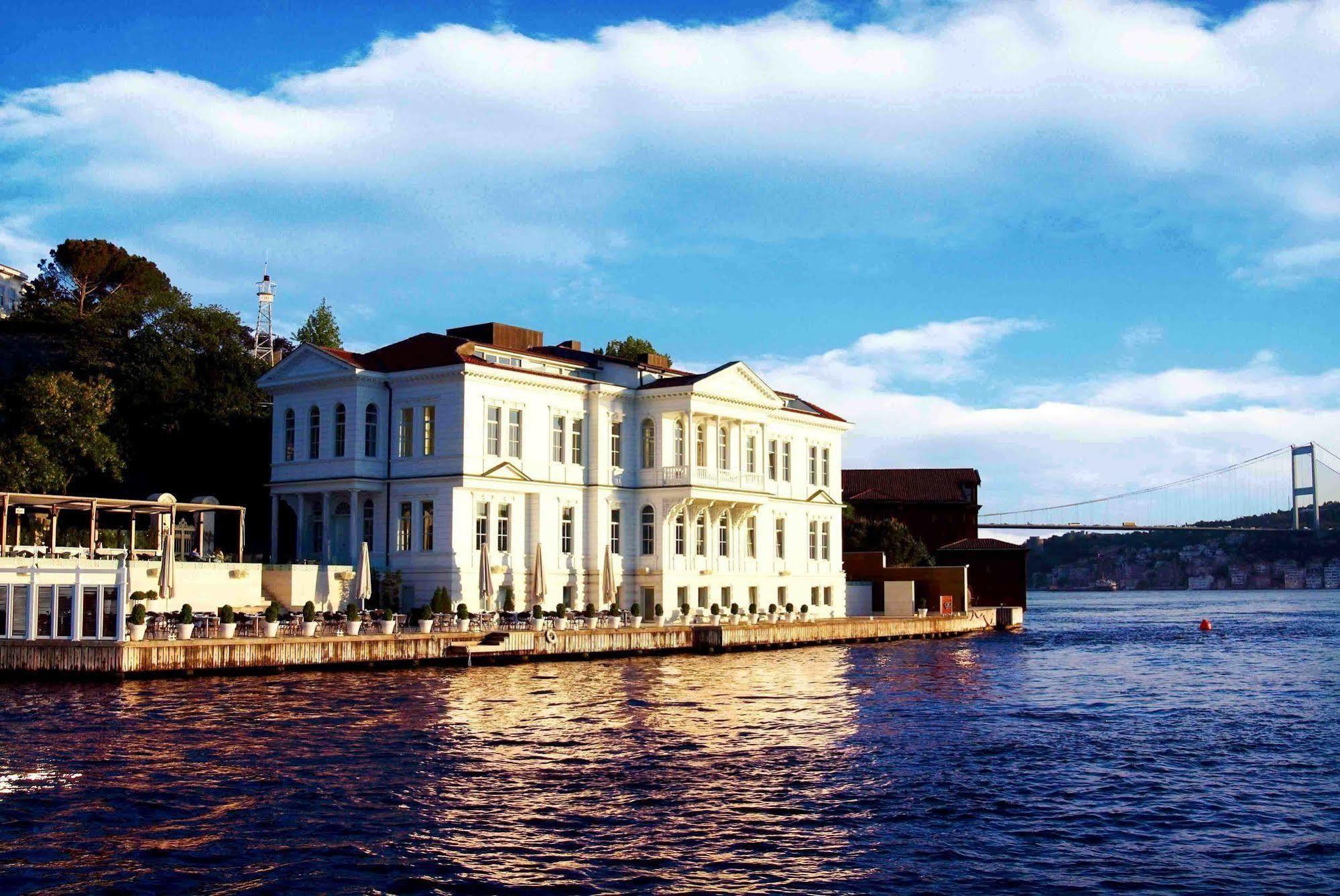 Hotel A'jia 5*