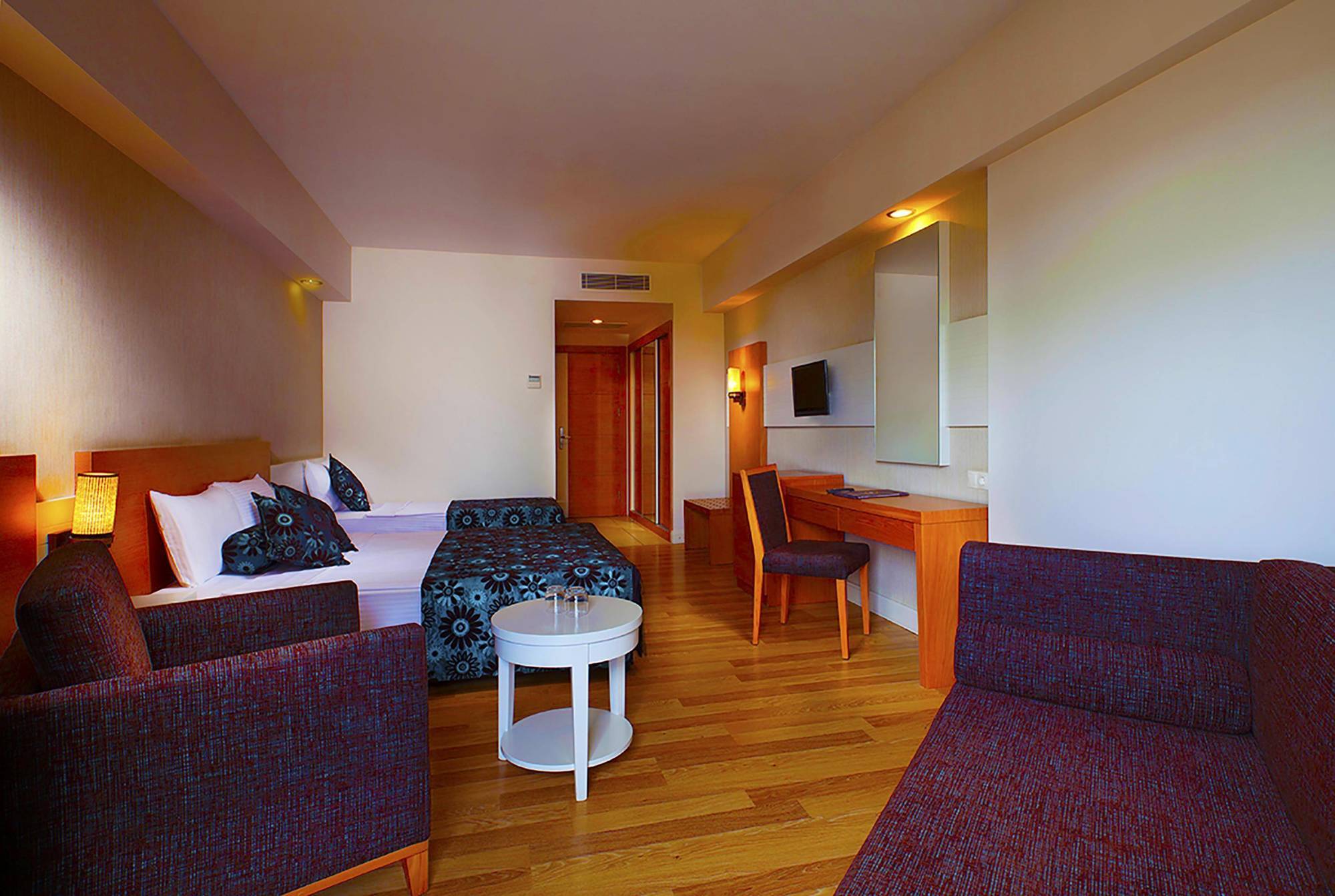 Resort Diamond & 5*