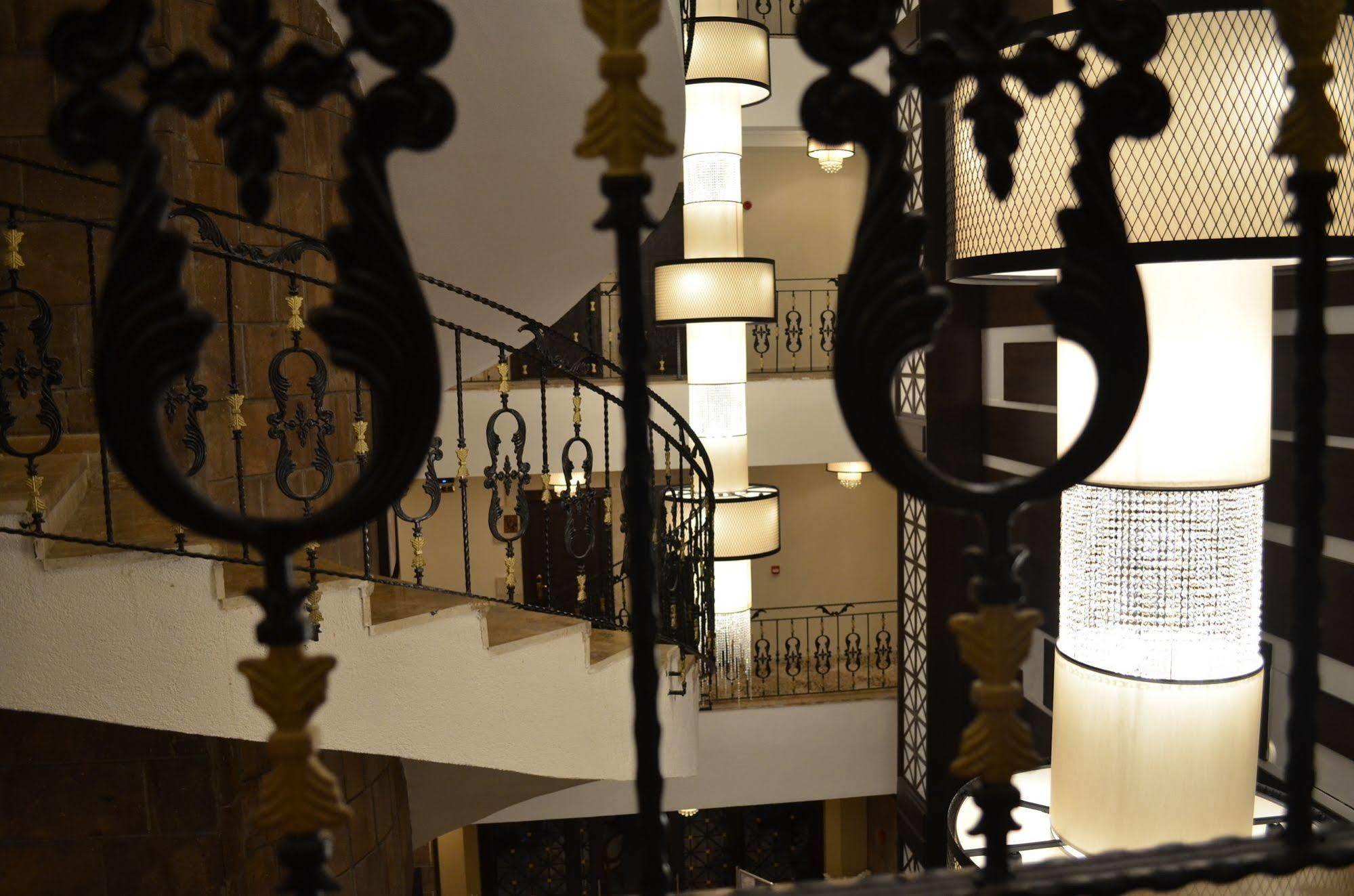 White Park Hotel 3*