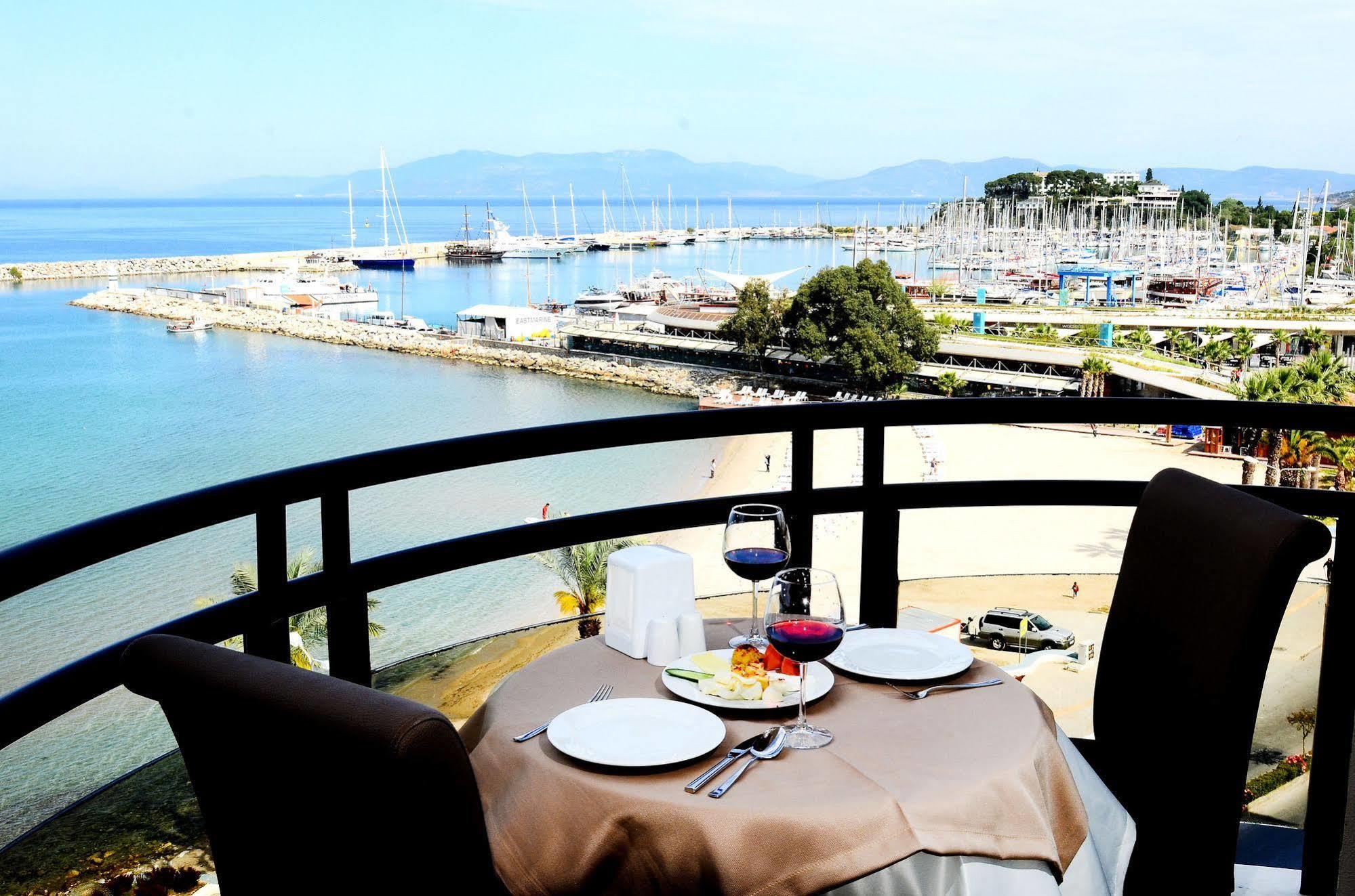 By Karaaslan Hotel Kusadasi