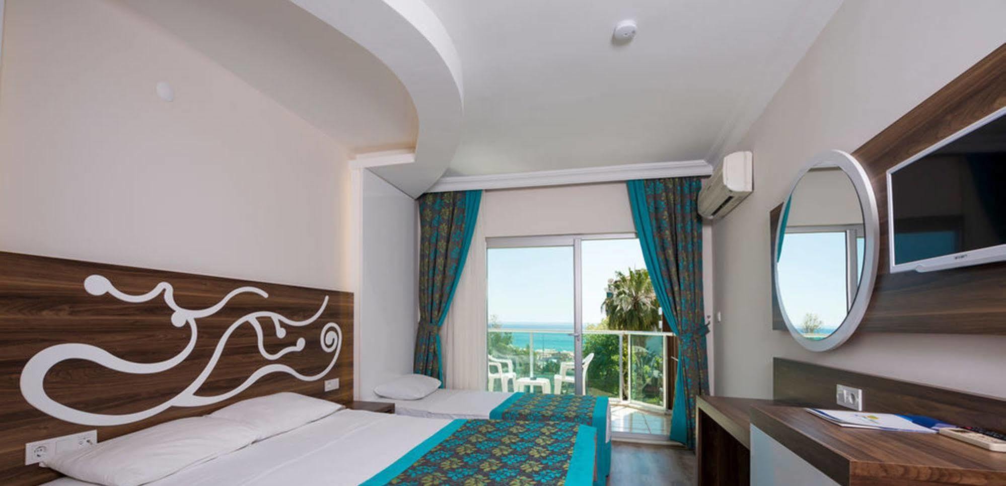 Kleopatra Blue Hawai Hotel Alanya