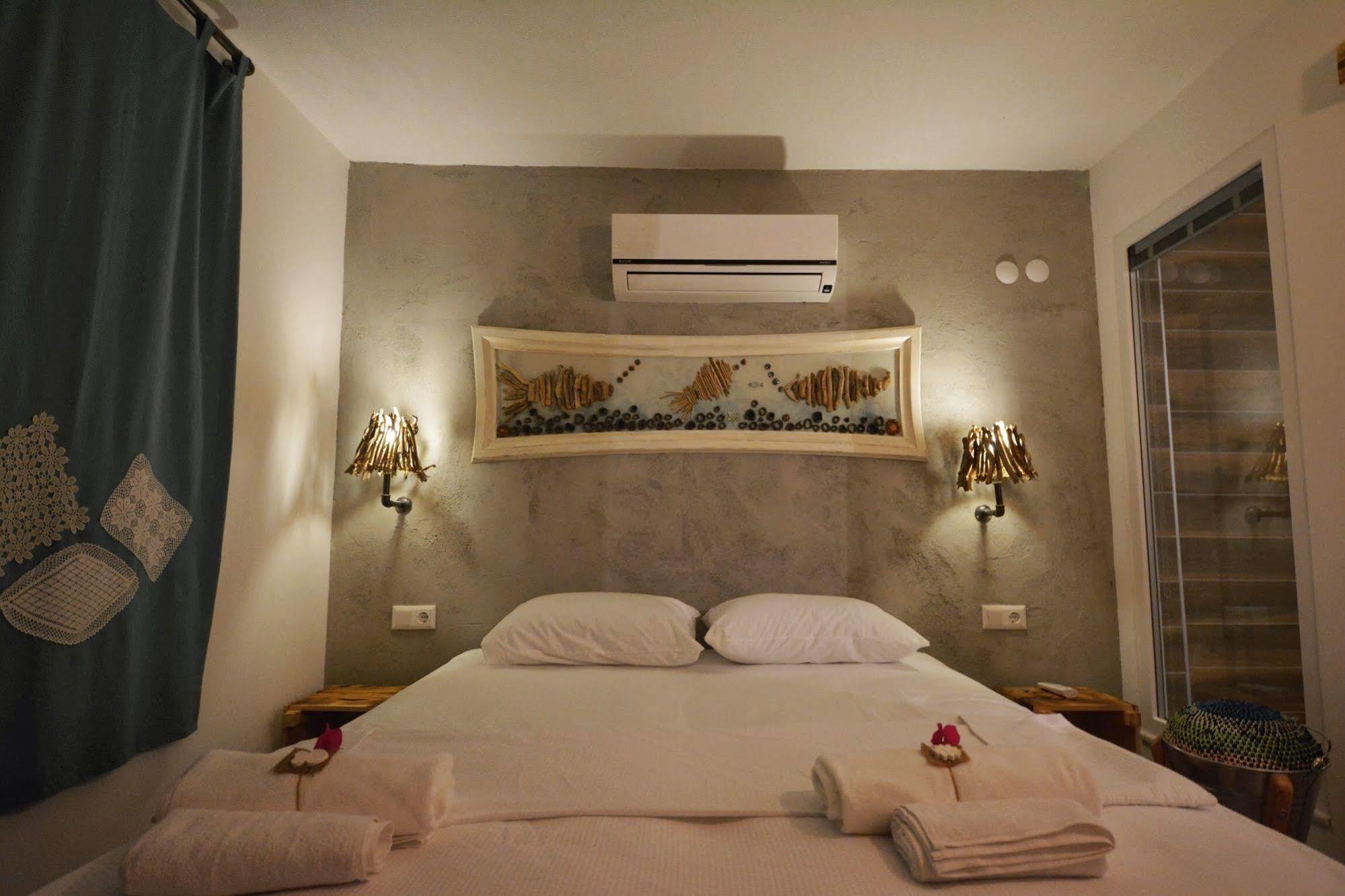 8 Homestay