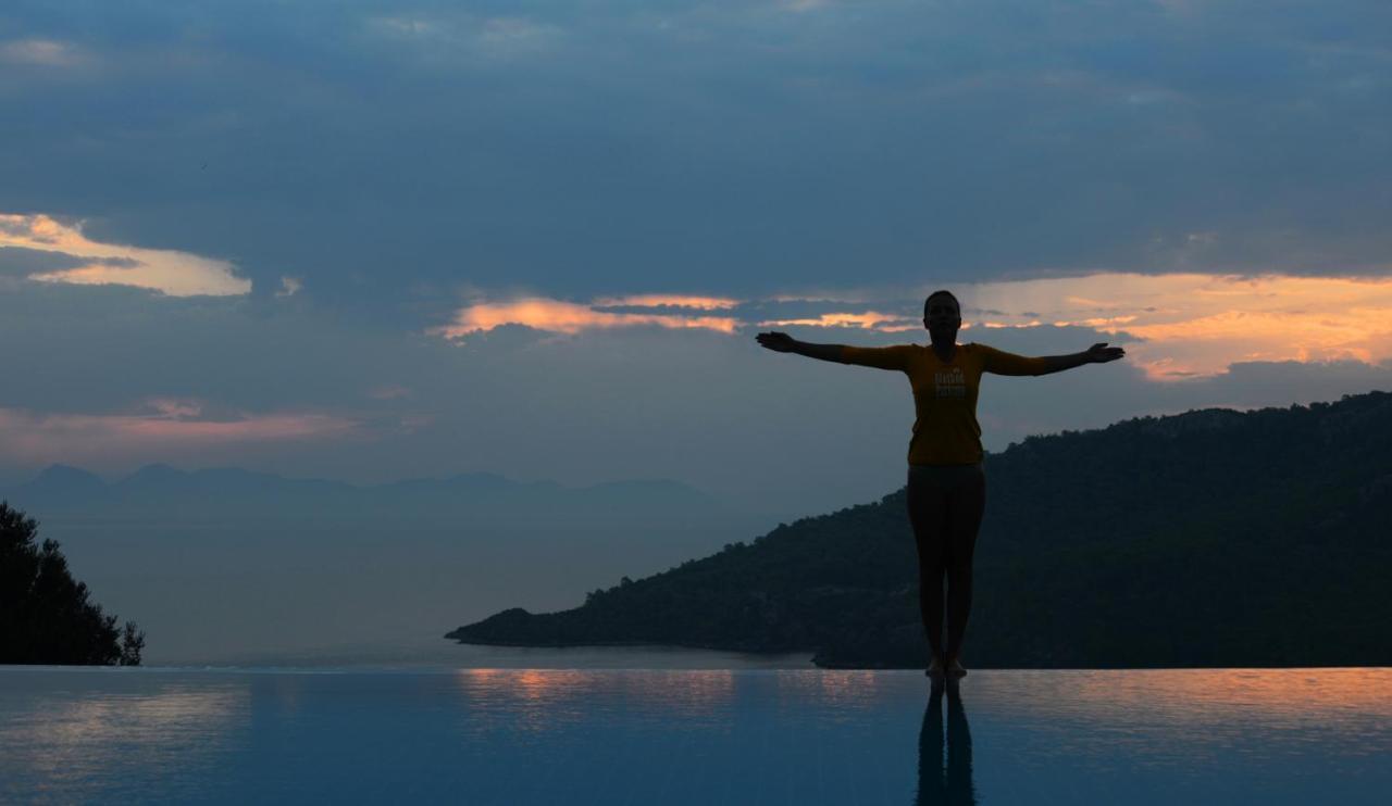 Dionysos Hotel 3*