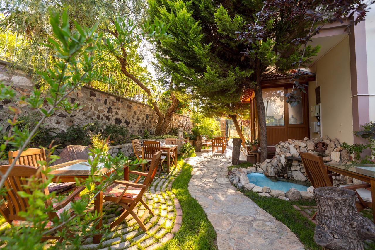 Cunda Esen Homestay *