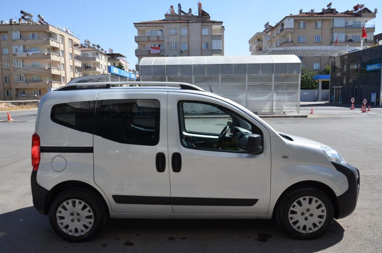 Delphin 2* Side