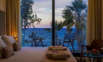 Hotel La Brezza & *