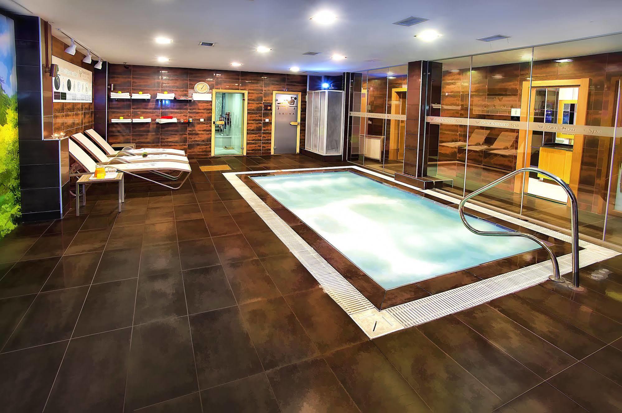 Parkhouse & 3* Istanbul
