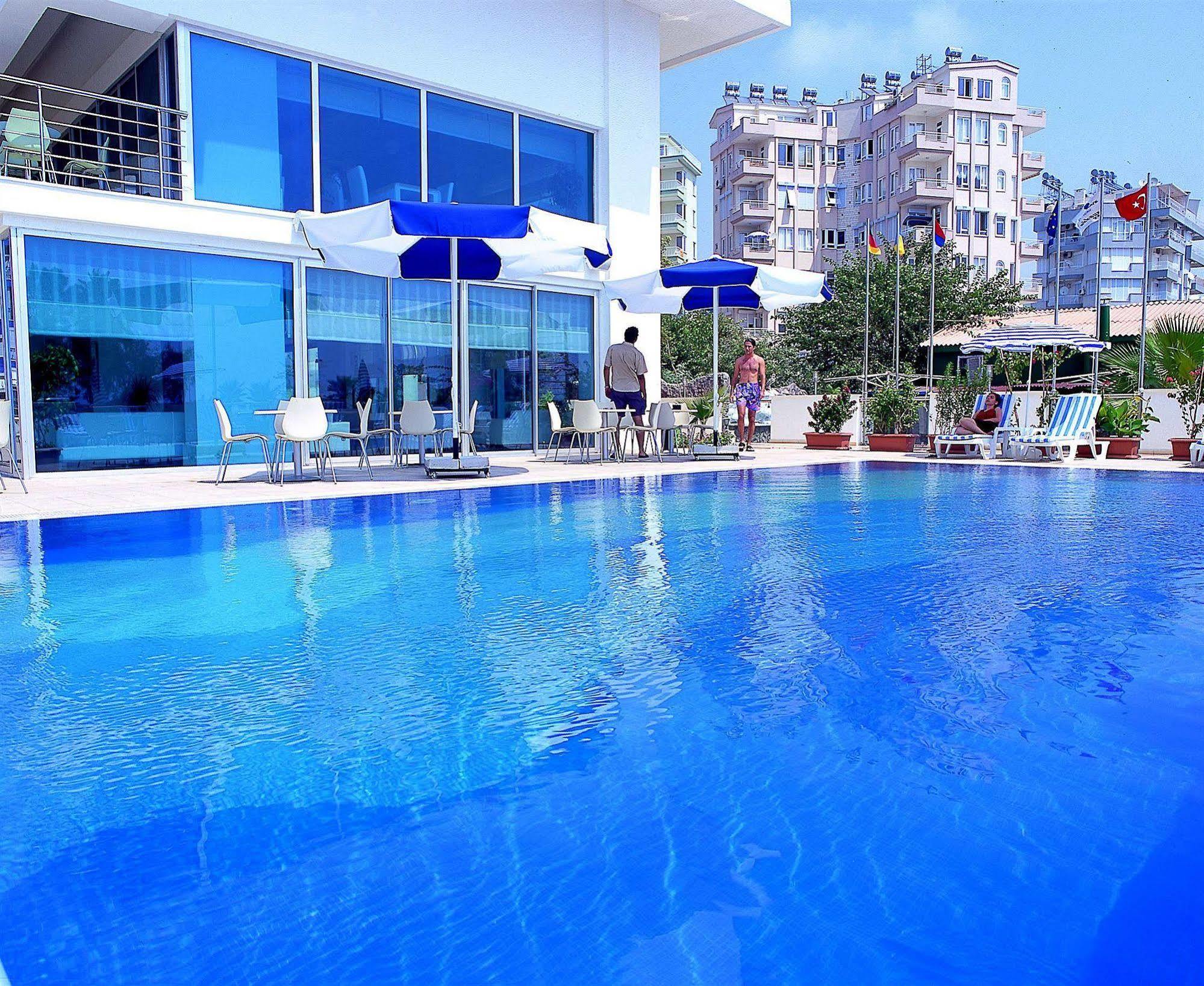 Perla Mare 3*