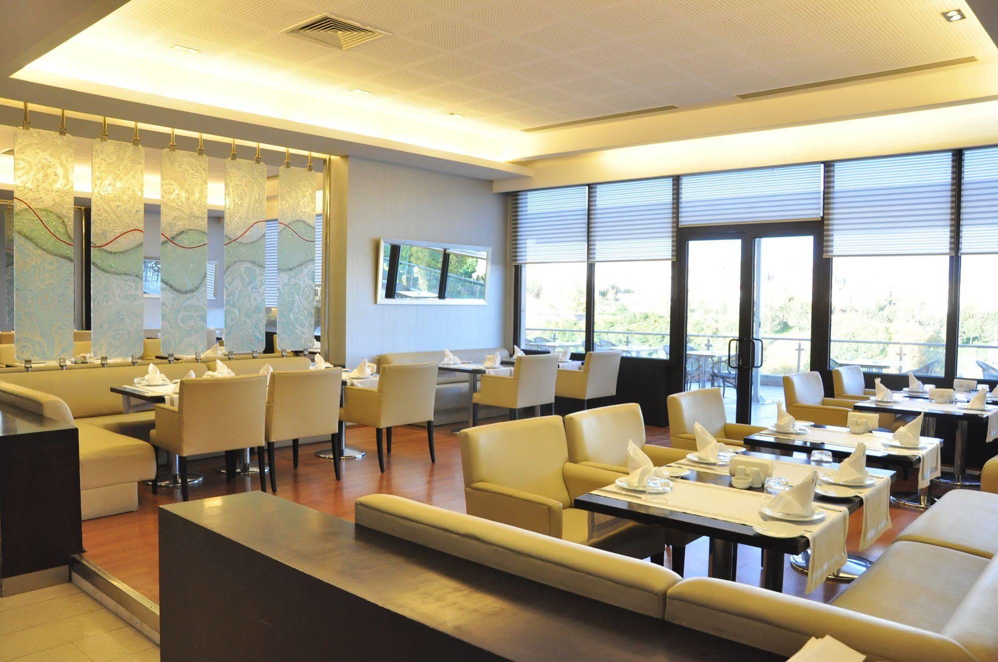 Hotel Anemon Grand Eskisehir